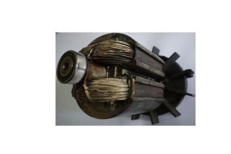 Elektromotor – wieder und wieder, schwierige Reparaturen die andere ablehnen,  möglich und dann machbar, im Bild das Beispiel einen alten Anker neu wicken