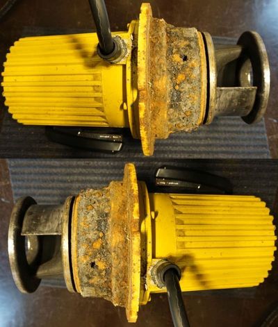 Elektromotor im Internet reparieren eine Pumpe wirtschaftlich nicht ersetzbar wir reparieren wirtschaftlich, im Bild 2 Pumpenbilder übereinander gelb mit Anschlußkabel zu sehen.