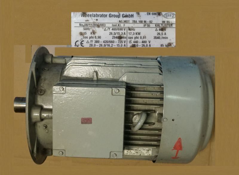Elektromotor in Warteposition – Das Konzept der vorausschauenden Redundanz D Mot 15 KW 2 pol B5 So-Lager (im Bild mit B5 Flansch), ein E Motor mit einem sehr starken A Lager für sehr hohe Querkräfte, eine Instandsetzungsaufgabe, eine Ersatzmotor ... fast unmöglich wegen der Lagerschale A Seite.