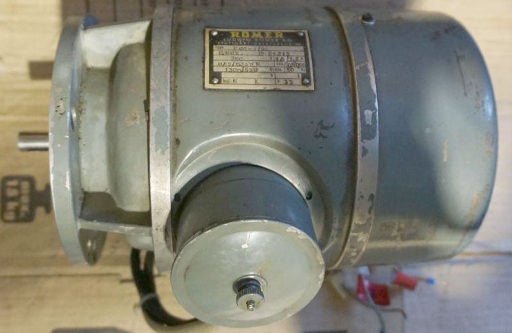 Elektromotor nicht ersetzbar, zum Festpreis die Reparatur,  AQ Pluss Motoren hat hier ein Warenr&uuml;cklauf (ein alter E Motor D Mot im Bild), d.h. der ist repariert l&auml;uft wieder, wenn ersetzen halt nicht geht !!